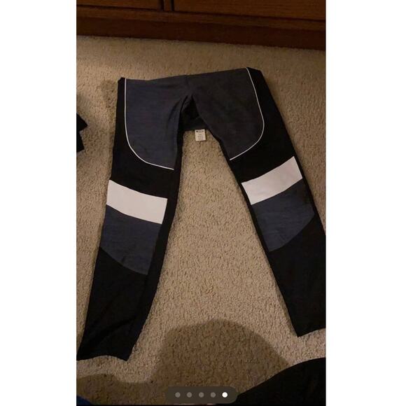 Victorias Secret Pink ultimate high waisted‎ leggings - Picture 5 of 5